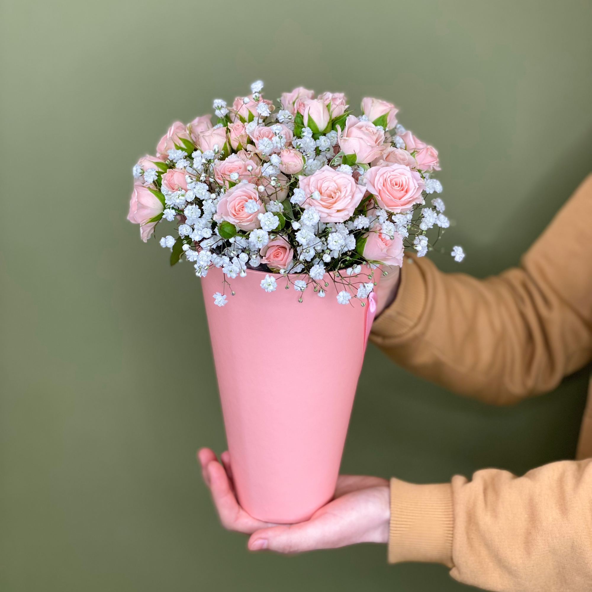 Букет цветов в тубе Event купить по цене 1990.00 руб. с доставкой по Туле  – интернет-магазин «Расцветочка»