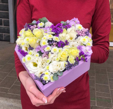 Купить ящик с цветами "сердце фиолетовое" 