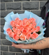 Купить розы эквадор нежно-розовые р-104