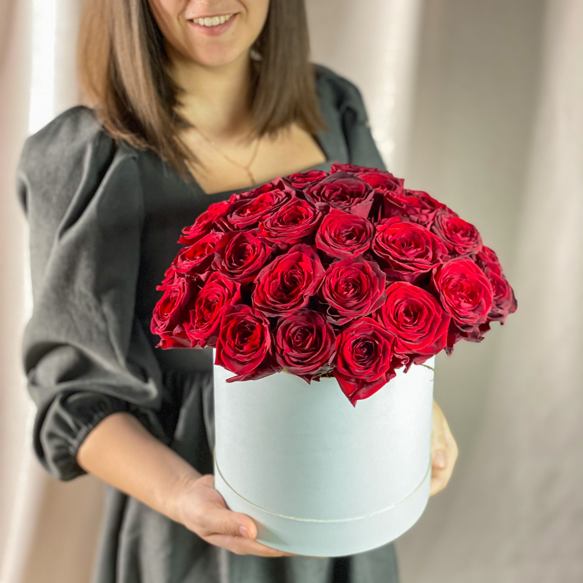 Купить розы в коробках дом цветов санкт петербург
