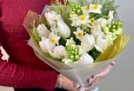 Подарок из цветов для женщины-Водолея: выбираем идеальный букет